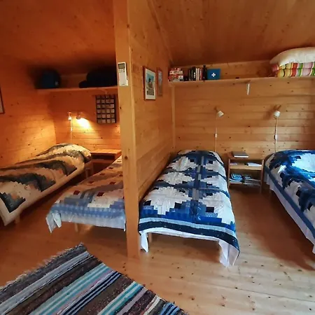 Nova Madise ゲストハウス