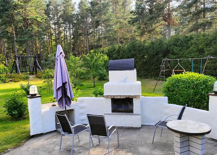 Nõva Madise Gæstehus 2*