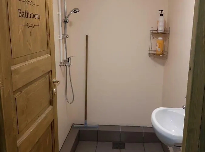 Nõva Madise Gæstehus